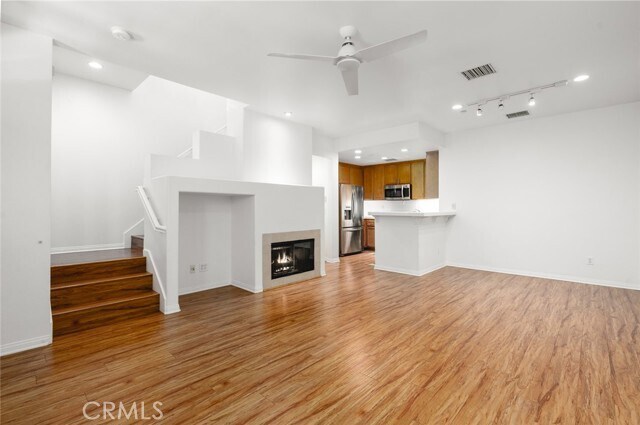 Building Photo - 127 Jadestone