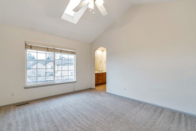Building Photo - 2 Bedroom Condo in Littleton with a Fireplace and 2-car Garage!
