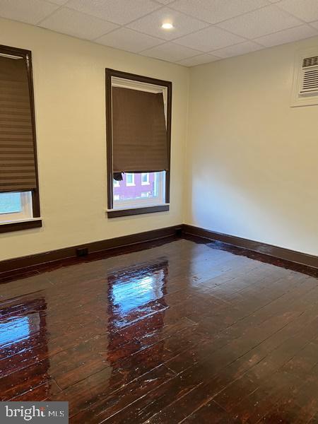 Building Photo - 138 S Queen St