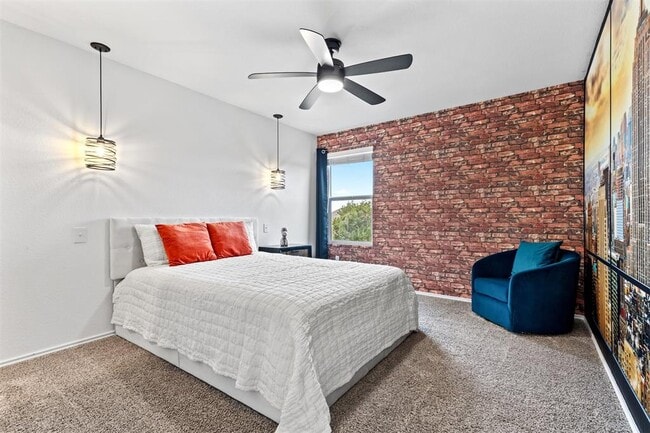 Building Photo - 432 Wolf Springs Rd