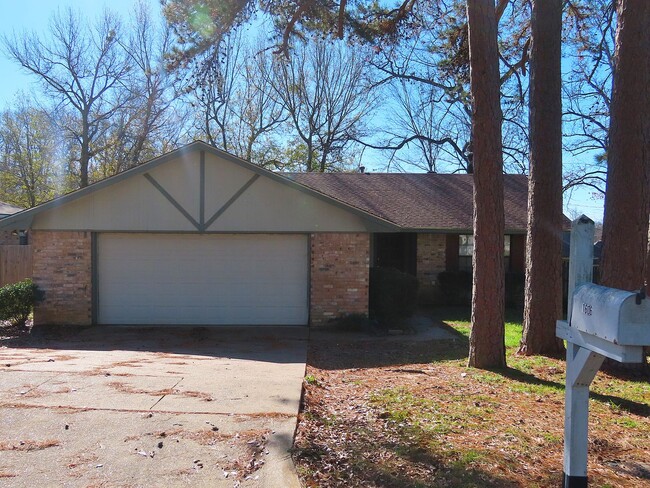 Building Photo - Lovely 3 Bedroom, 2 Bath Home in Tyler!