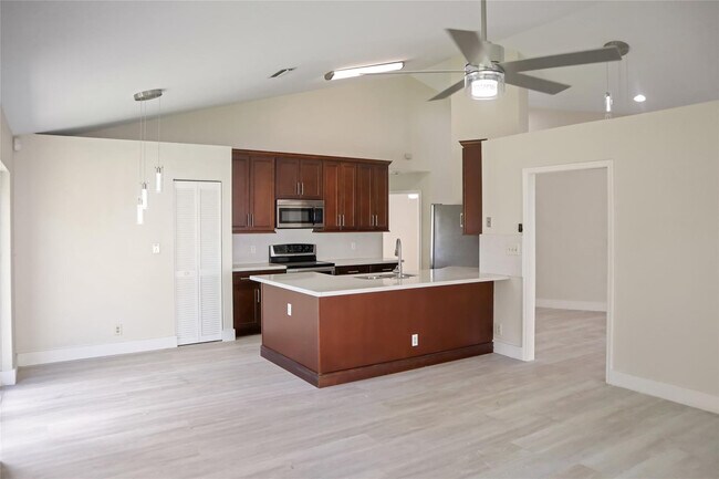 Building Photo - 7360 NW 54th St