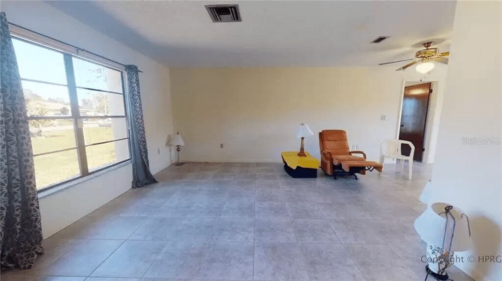 Building Photo - 1332 Bentley Ave