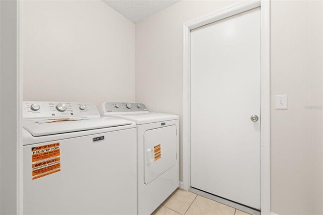 Building Photo - 624 Blake Ave