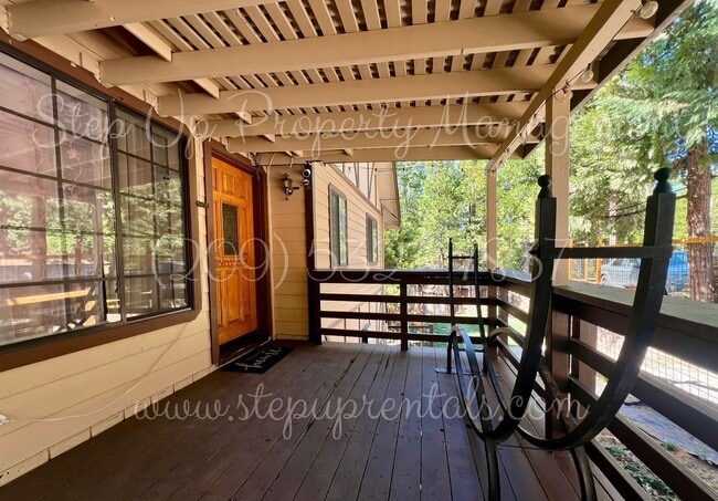 Building Photo - Cedar Ridge 3BR/3BA – Modern Amenities in ...