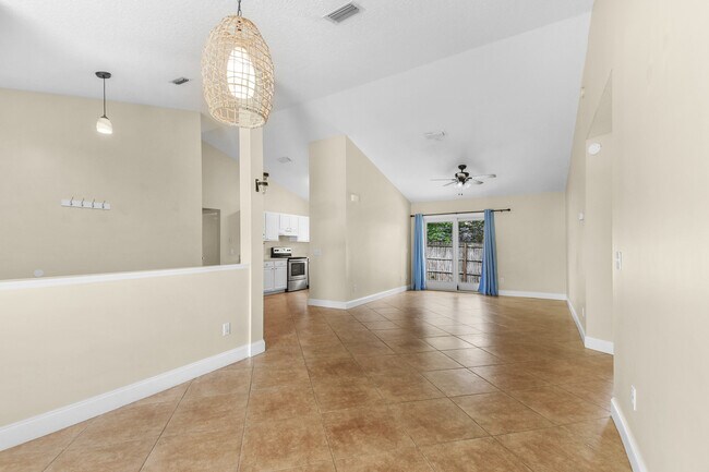 Building Photo - 134 15th St