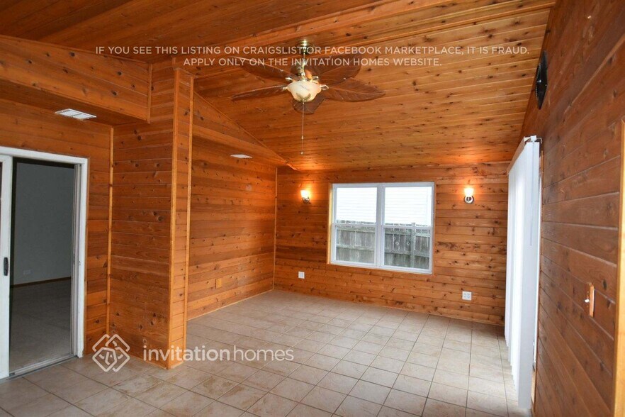 Building Photo - 961 Woodbridge Dr