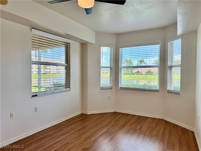 Building Photo - 8450 Kingbird Loop