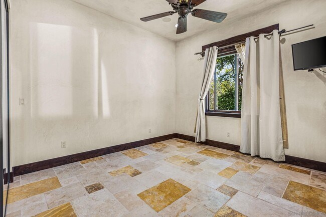 Building Photo - 6704 Rancho Lakes Ct