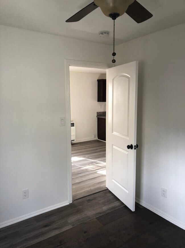 Front bedroom facing Livingroom - 345 W 76th St