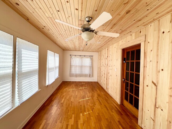 Building Photo - Huge Home Full of Character in the heart of MHK