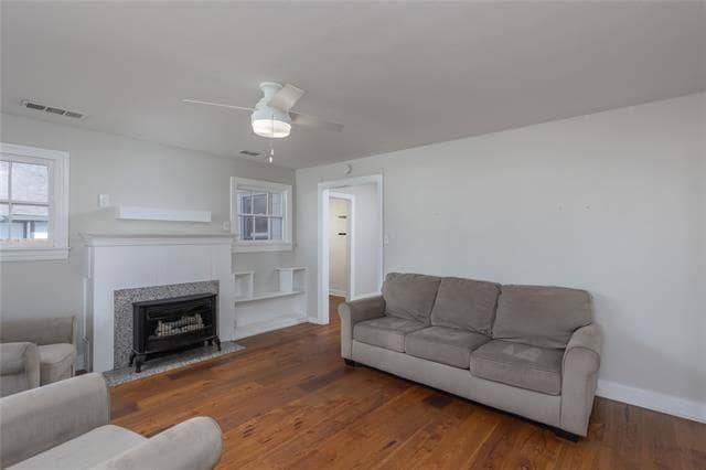 Building Photo - 4525 Almena Rd