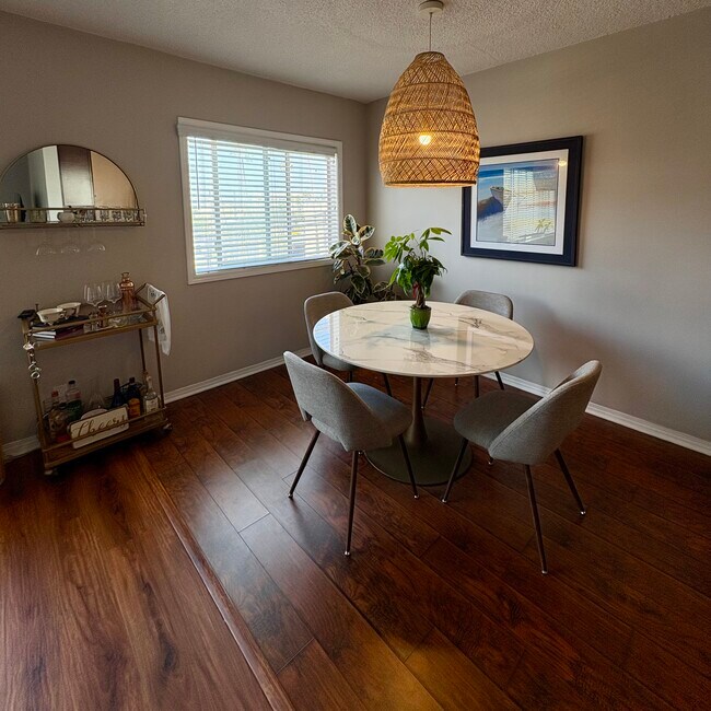 Dining room off the kitchen - 2002 4th St