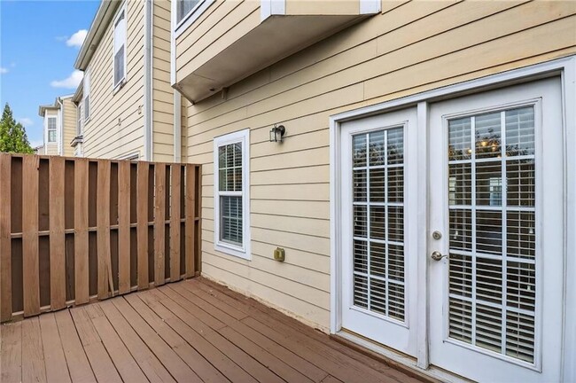 Building Photo - 2928 George Busbee Pkwy NW