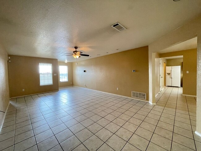 Building Photo - 2507 Westwood Dr
