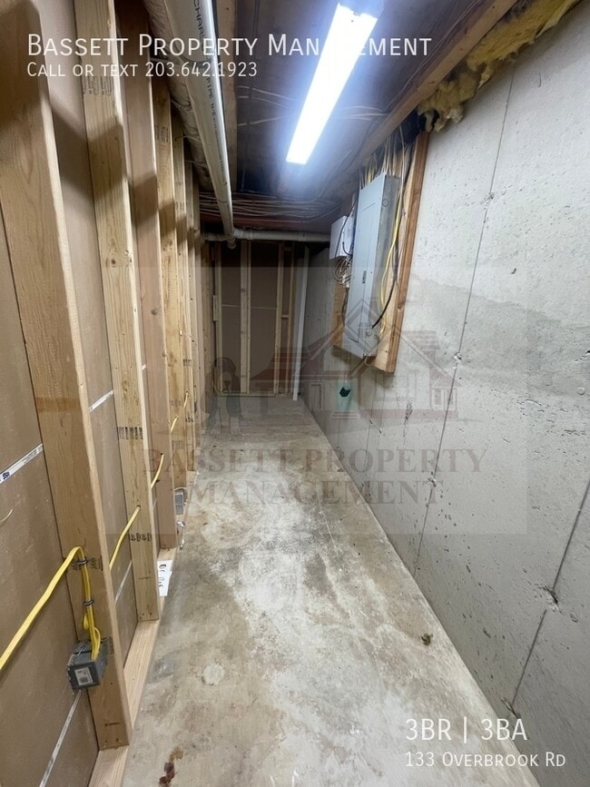 Building Photo - 133 Overbrook Rd