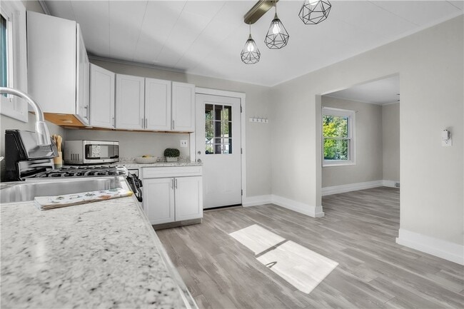 Building Photo - 1229 McKee Rd