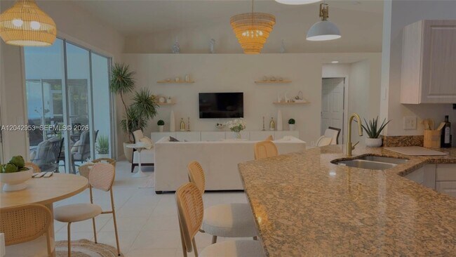 Building Photo - 165 Cypress Trce