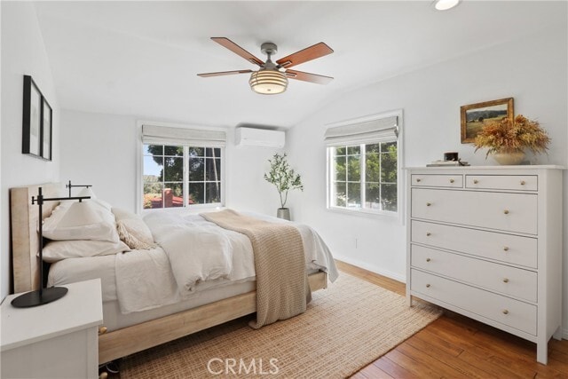 Building Photo - 725 N Bandini St