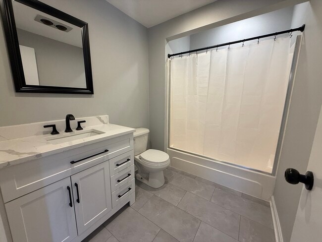 Building Photo - 83 Taylor St