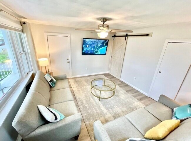 Building Photo - 30 White St