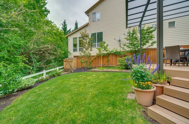 Building Photo - Stunning Bethany Home with 3,111 Sq Ft, Four Bedrooms + Dedicated Office & Covered Backyard Deck