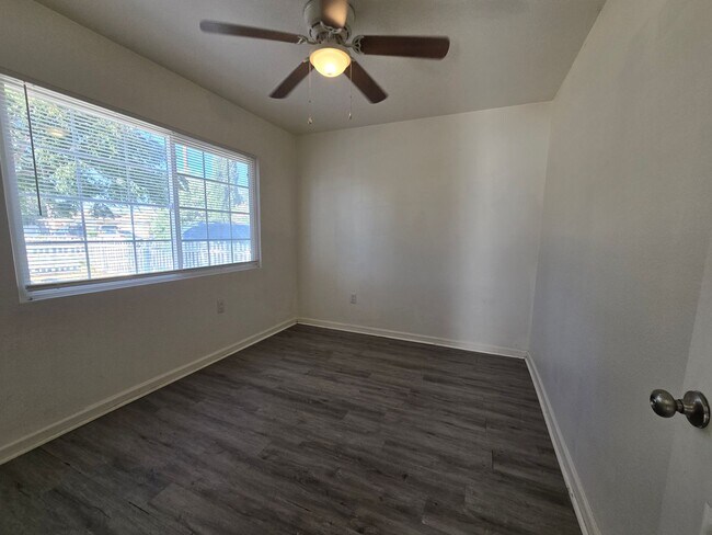 Building Photo - 4124 W Ave L 6
