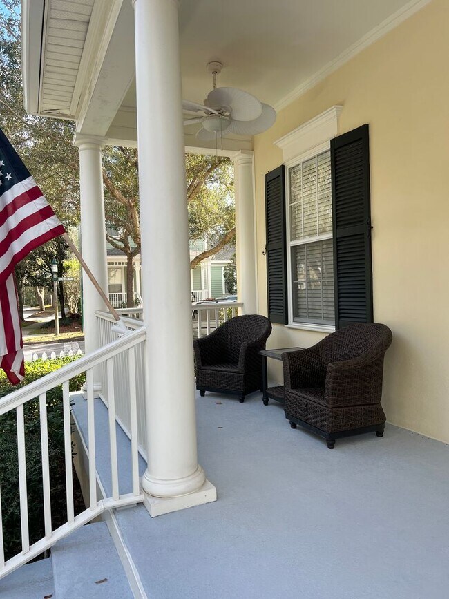 Building Photo - 204 Reserve Place