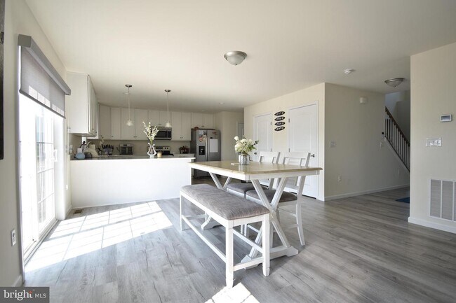 Building Photo - 84 Cilento Dr