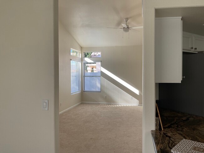 Building Photo - 4307 E South Fork Dr