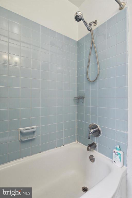 Building Photo - 3215 Hamilton St