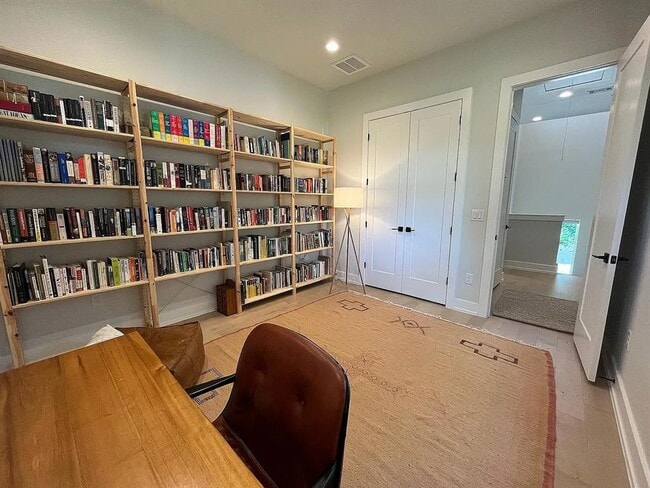 Building Photo - 3507 Oak Springs Dr
