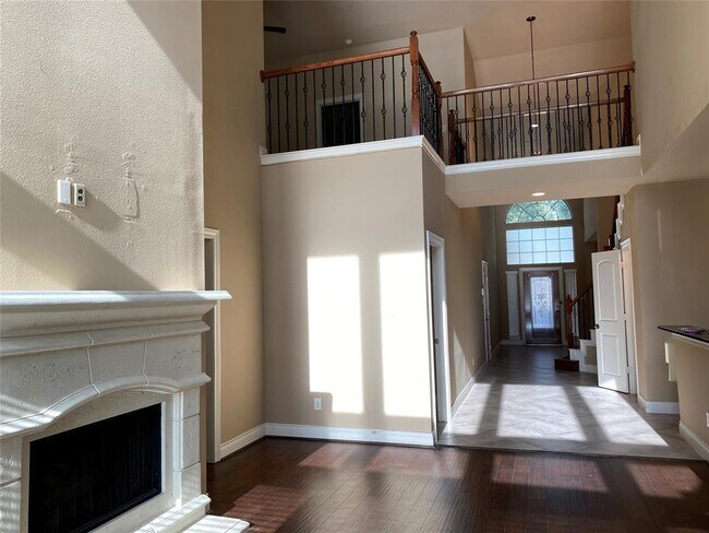 Building Photo - 25503 Lockspur Dr
