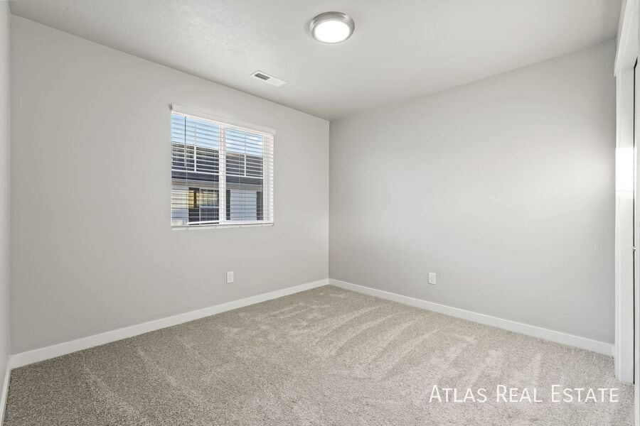 Building Photo - 1806 E Eddington St