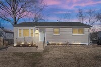Building Photo - Fantastic 3bd/1ba home! Let yourself in!