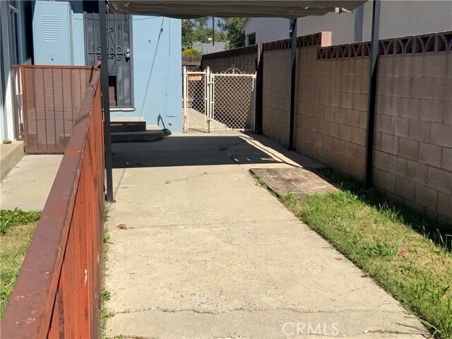 Building Photo - 745 W E St