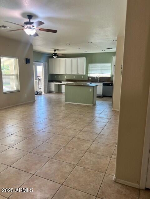 Building Photo - 3149 S Sierra Heights