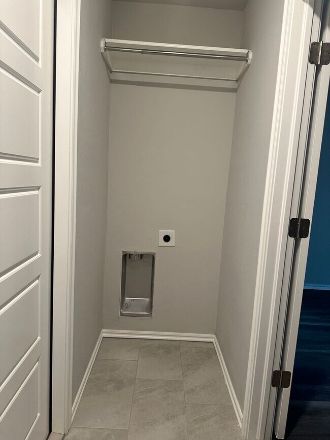 Building Photo - BUILT IN 2023!