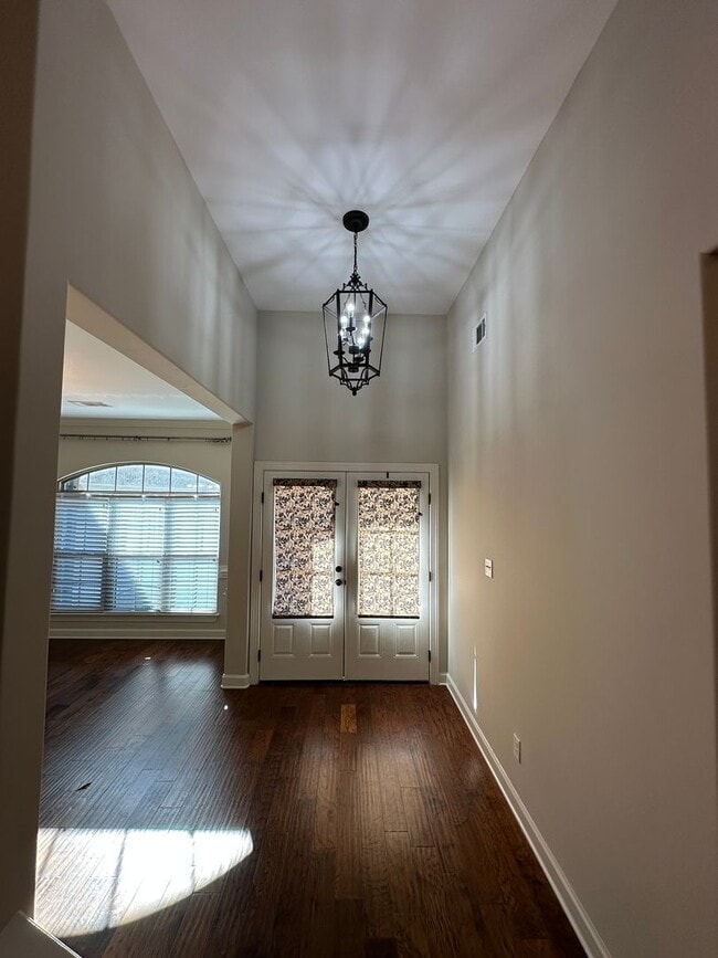 Building Photo - 4 BR/3 BA in exclusive Montrose Subdivision in Olive Branch!