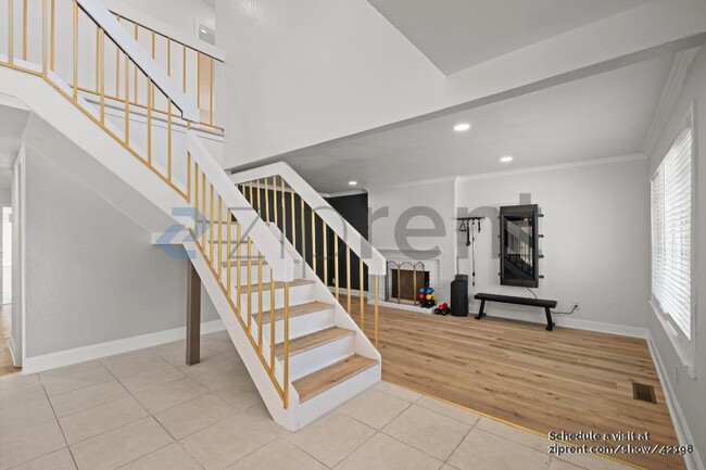 Building Photo - 4574 Ellen Way
