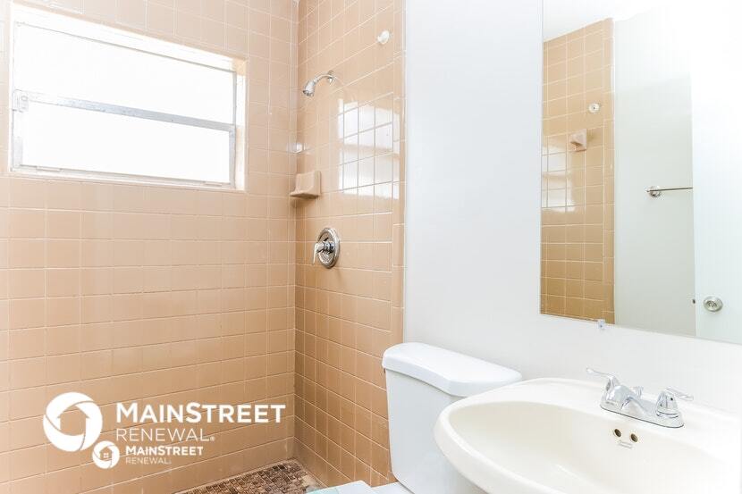 Building Photo - 341 Ashley St