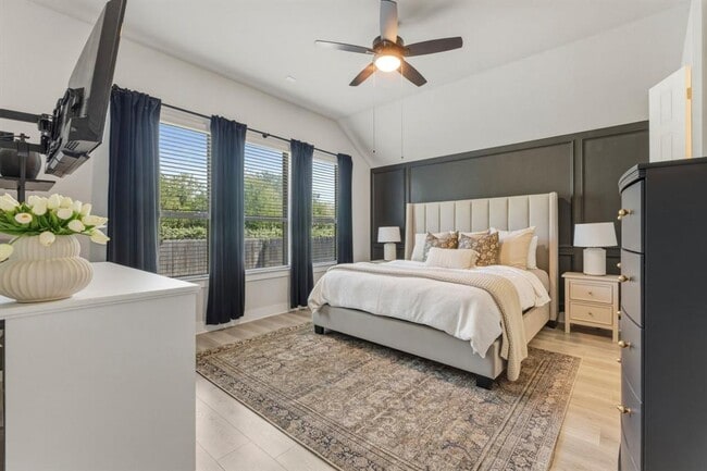 Building Photo - 4505 Post Loop