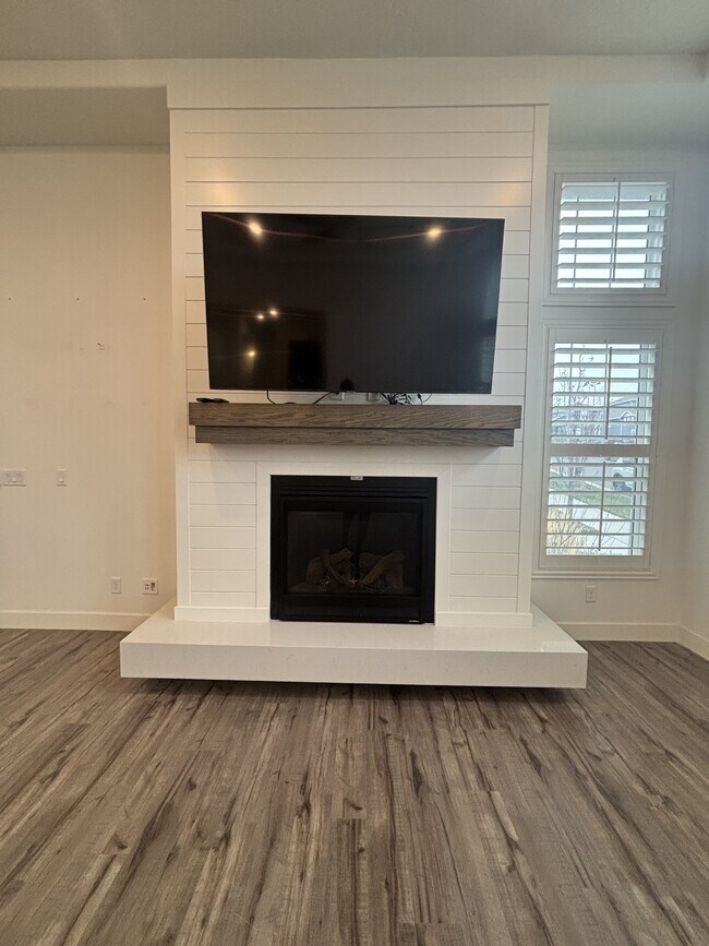 Building Photo - 6153 W Poplar View Dr