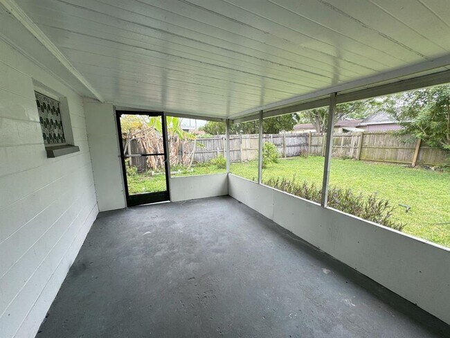 Building Photo - 7410 Castanea Dr