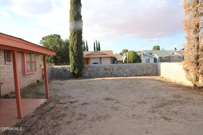 Building Photo - 1740 Sammy Davis Pl
