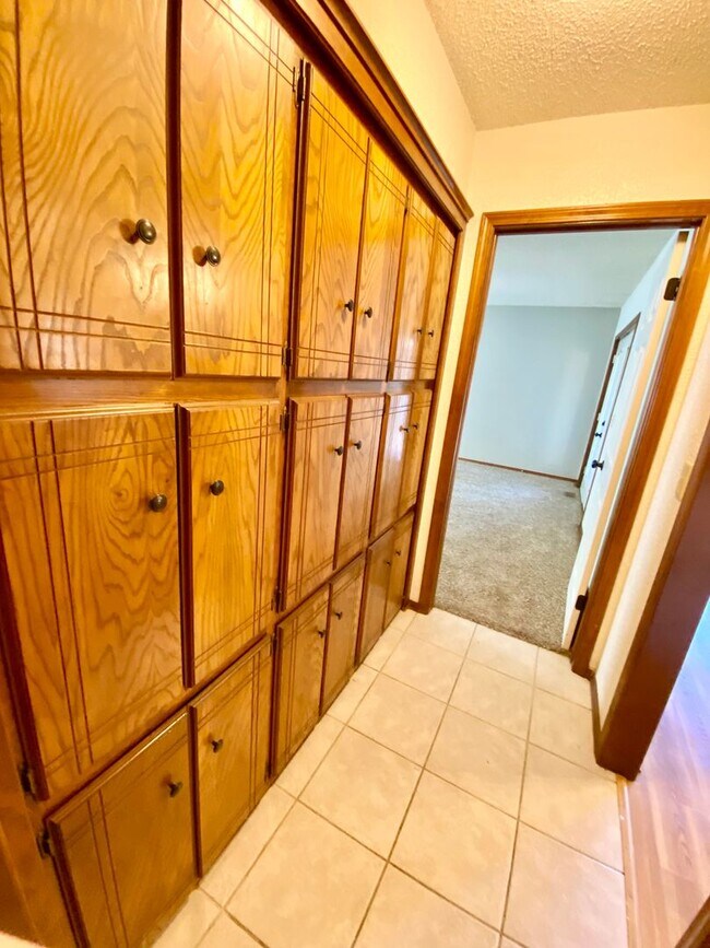 Building Photo - Beautiful Home in NW OKC -Available Now!