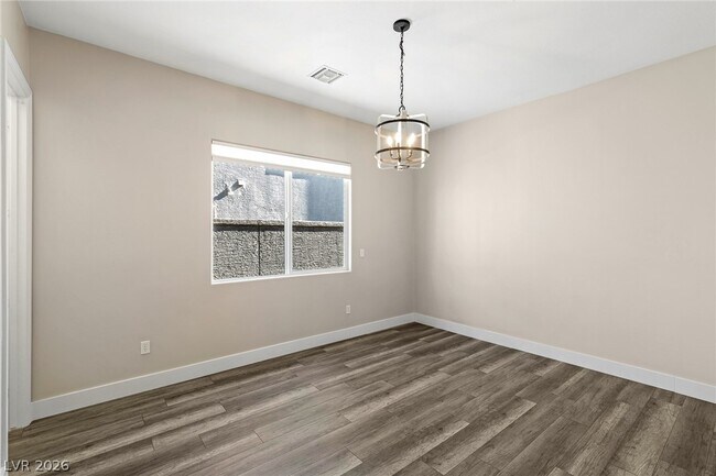 Building Photo - 9421 Queen Charlotte Dr