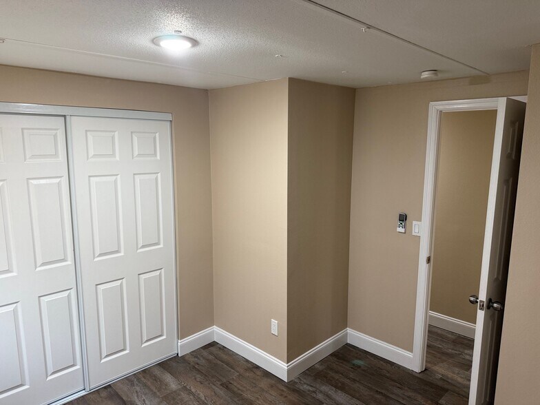 Building Photo - 8536 Honeywell Rd