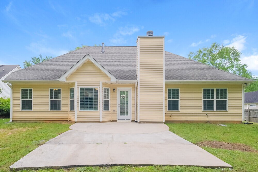 Building Photo - 775 Pebble Blvd