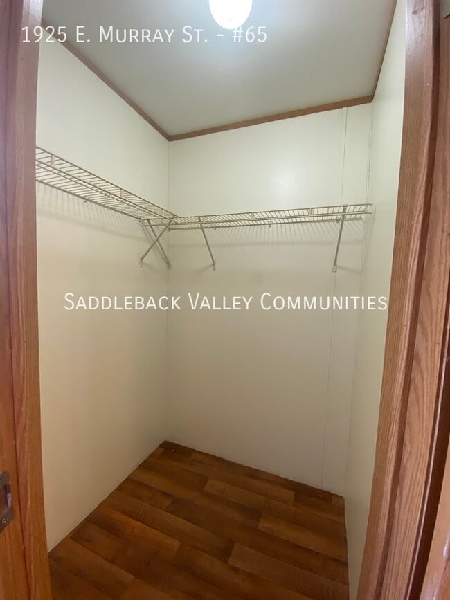 Building Photo - 1925 E Murray St